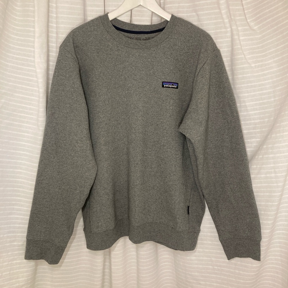 Patagonia Men's Crewneck Sweater in Gray